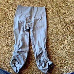 Grey LuLu lemon leggings